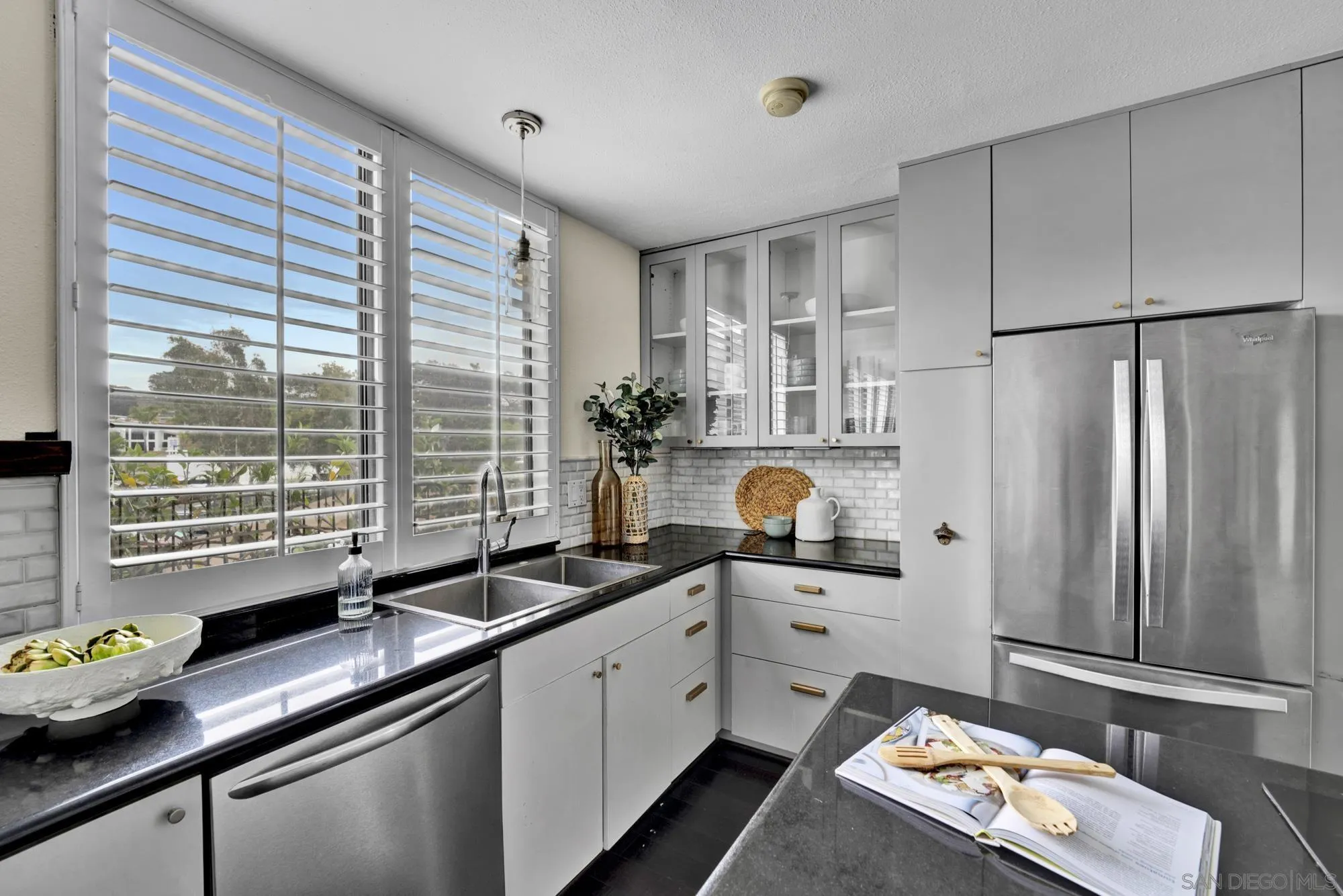 Photo #6: 250037654 Listing 