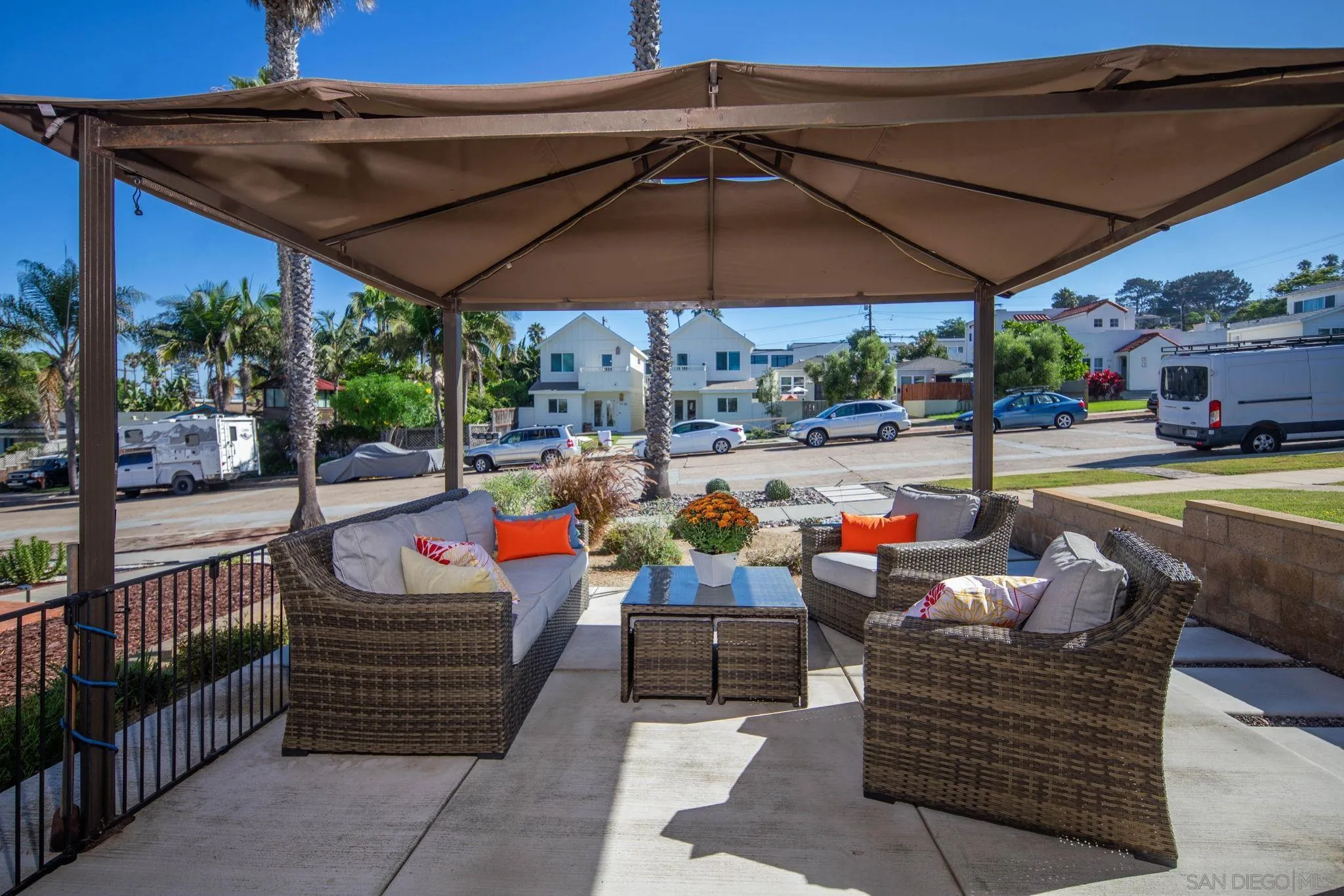 https://cdn.realtyfeed.com/cdn/127/250037655/083480d1be6a0b9b3cf622fbdaf18ee8.webp