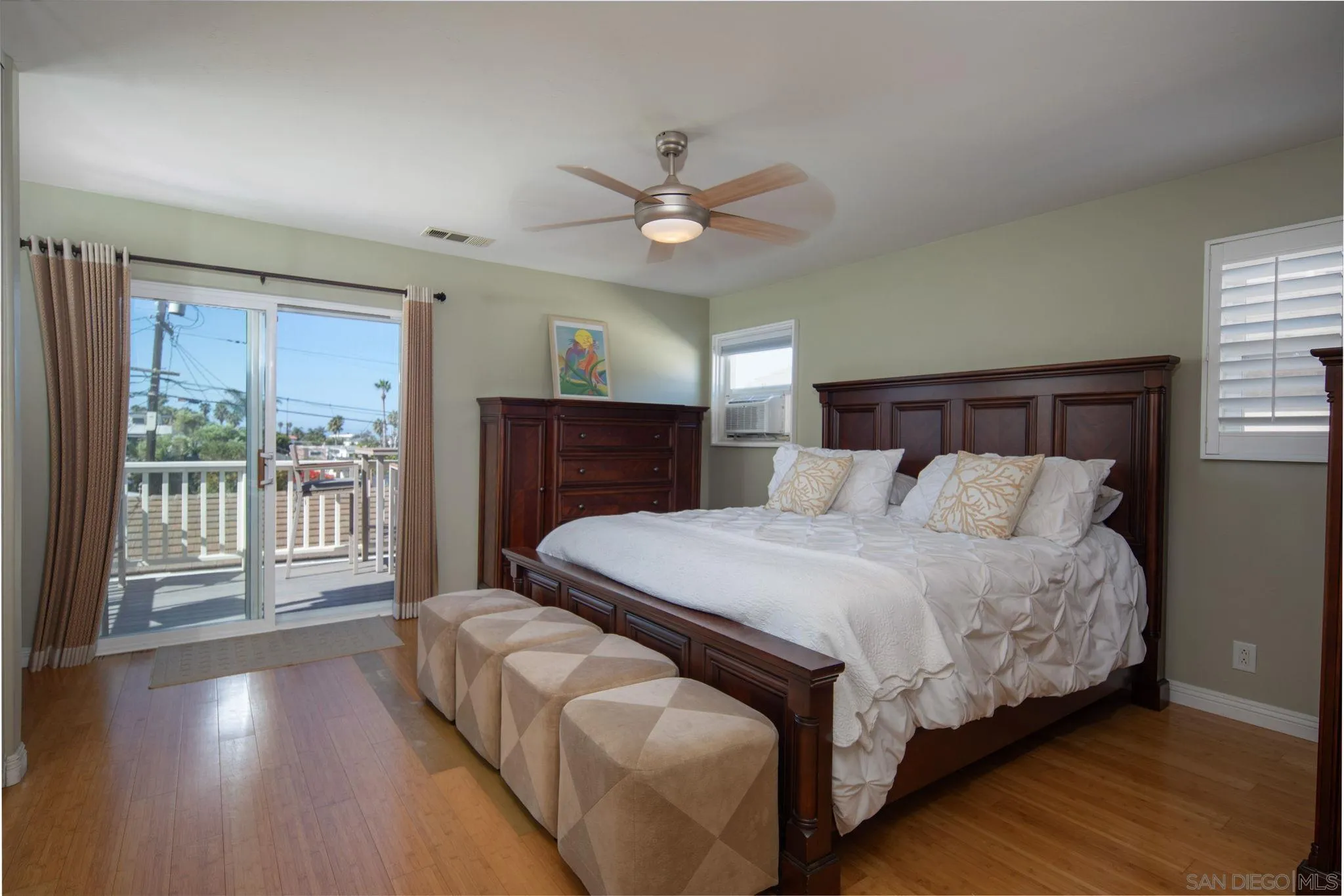 https://cdn.realtyfeed.com/cdn/127/250037655/0b107cfd5773ba59b76349d013493d78.webp