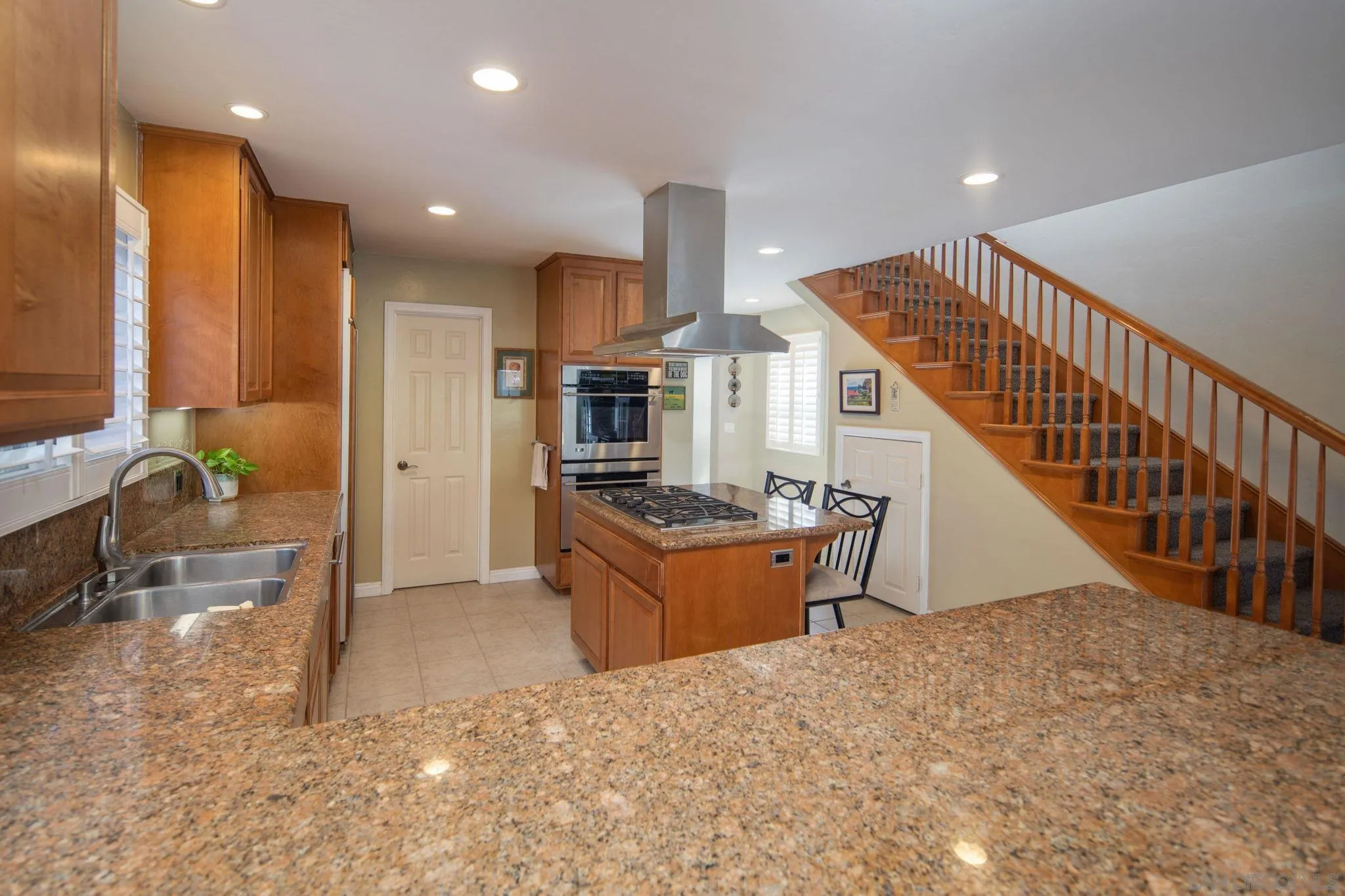 https://cdn.realtyfeed.com/cdn/127/250037655/4f5085c23d6a188a1e7c5c13f400cf8d.webp