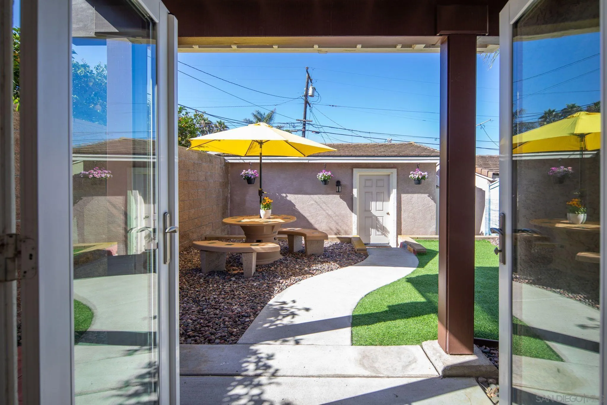 https://cdn.realtyfeed.com/cdn/127/250037655/96b653a45d267b277f88cdeb9395f95b.webp
