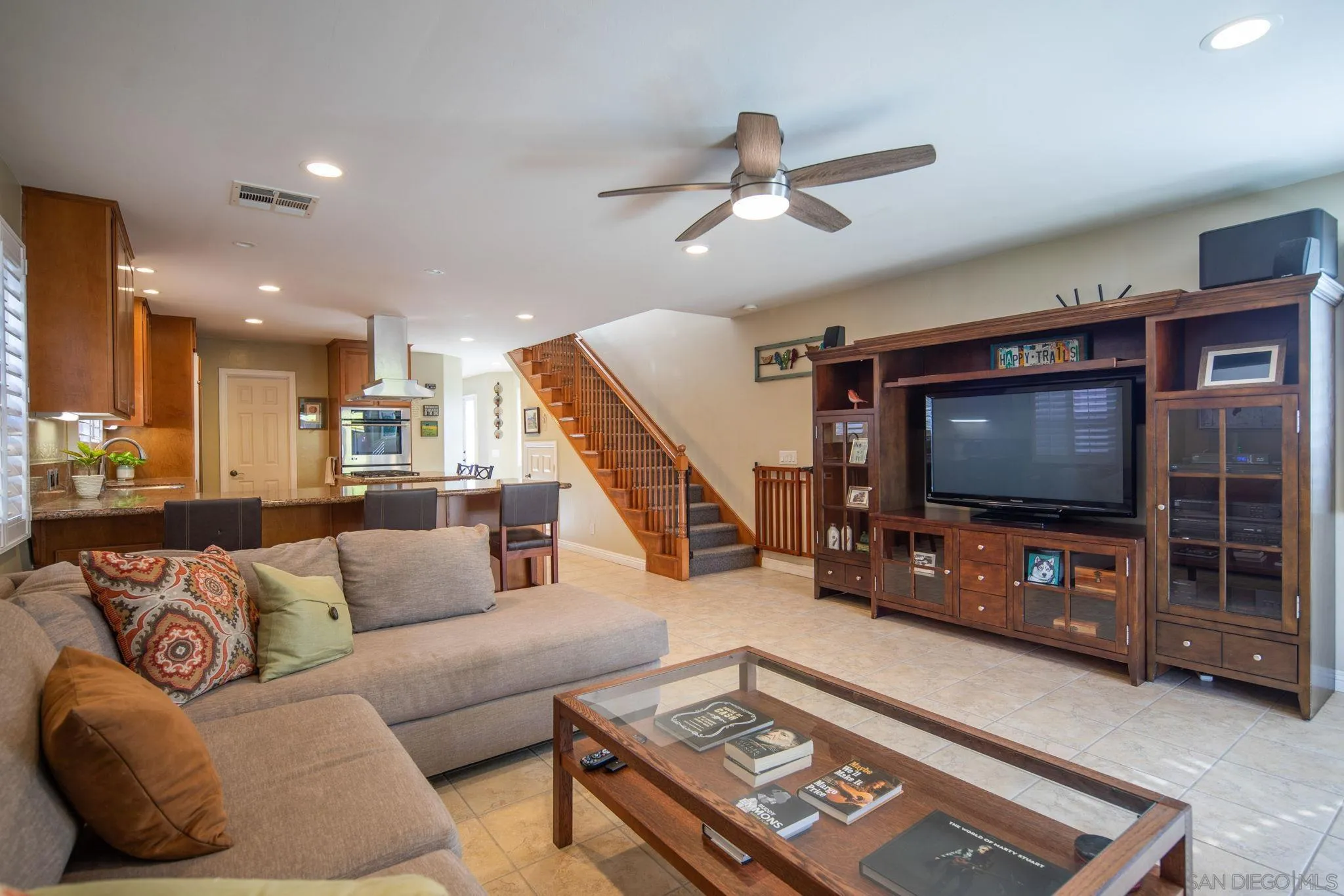 https://cdn.realtyfeed.com/cdn/127/250037655/9faa88b9b86b1de5db4c5dcb780c2598.webp