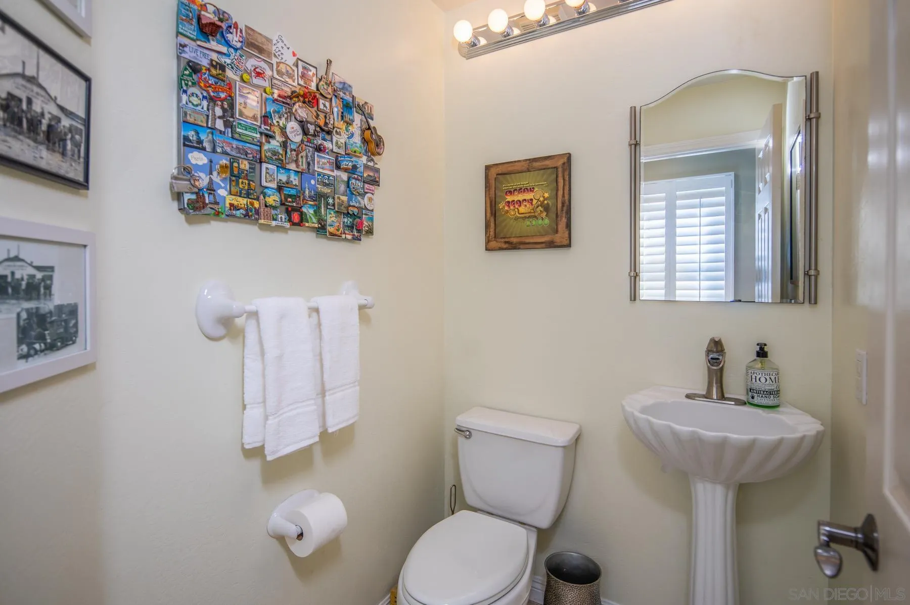 https://cdn.realtyfeed.com/cdn/127/250037655/e0d3bea7a958d8ae286127462cdbf093.webp