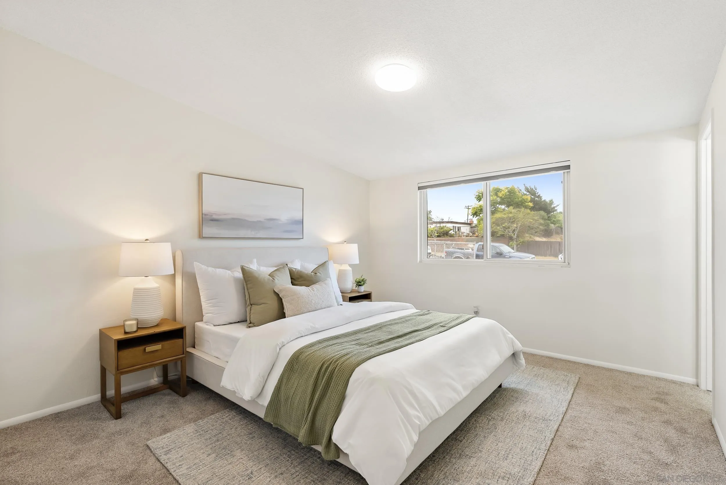 https://cdn.realtyfeed.com/cdn/127/250037656/caf6186fe3589b052e035d2085084045.webp