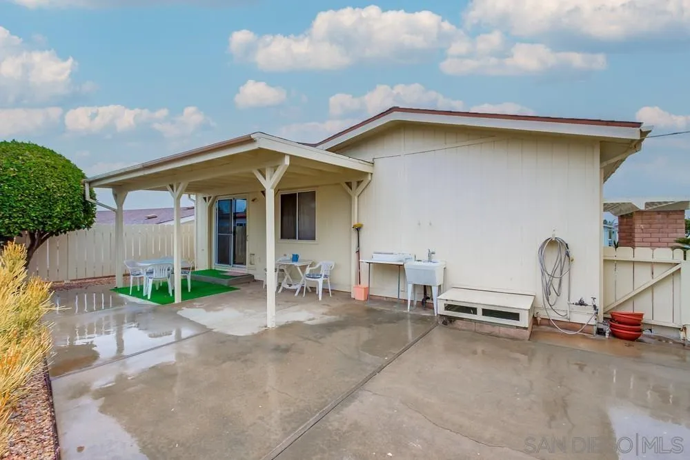 https://cdn.realtyfeed.com/cdn/127/250037657/1f04c0bb8cf208e206cb084a7a7e21d9.webp