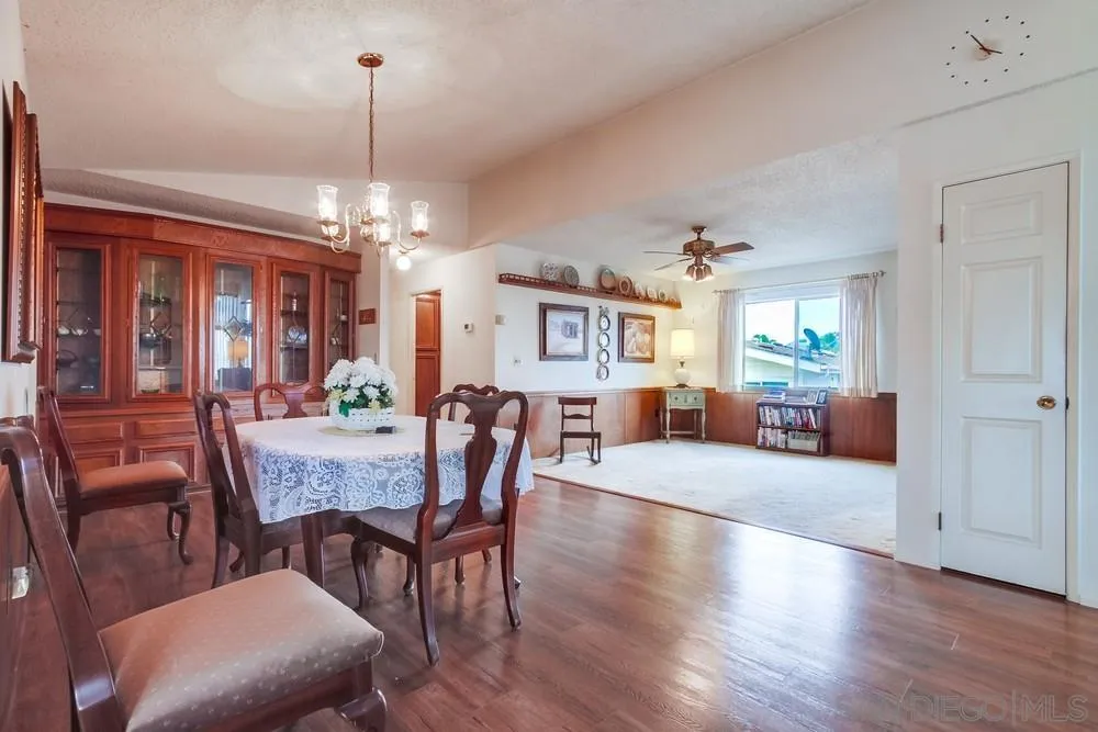 https://cdn.realtyfeed.com/cdn/127/250037657/bd195ab79b2b42ff156b123c1729932c.webp