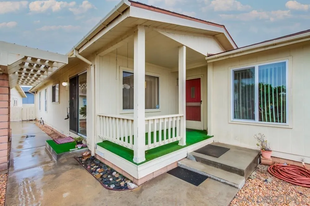 https://cdn.realtyfeed.com/cdn/127/250037657/f67715730a594ce0970b7b22fabd9a3f.webp