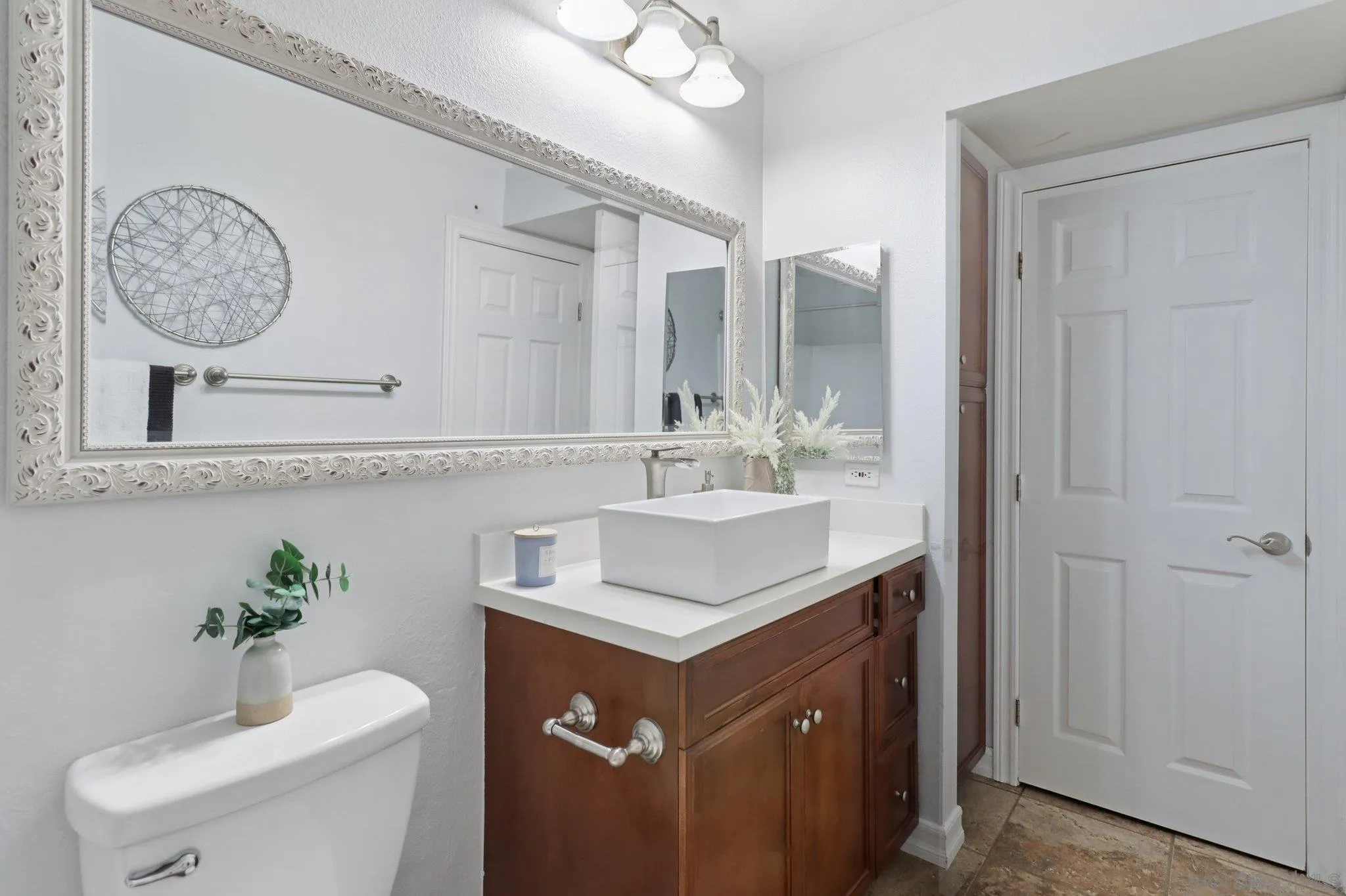 Photo #24: 250037661 Listing: Photo #24