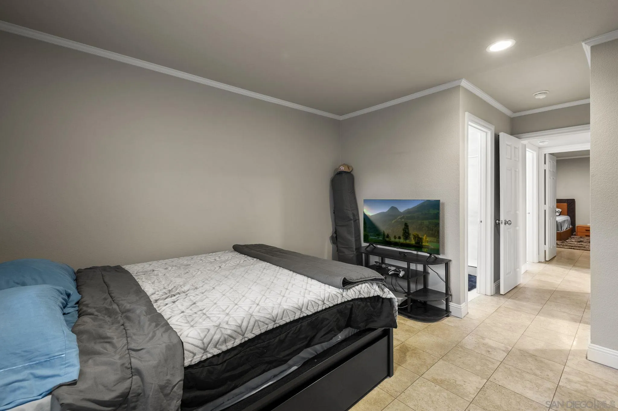 https://cdn.realtyfeed.com/cdn/127/250037662/26e5ec07fe3b9c09efee9d10f37d56ed.webp