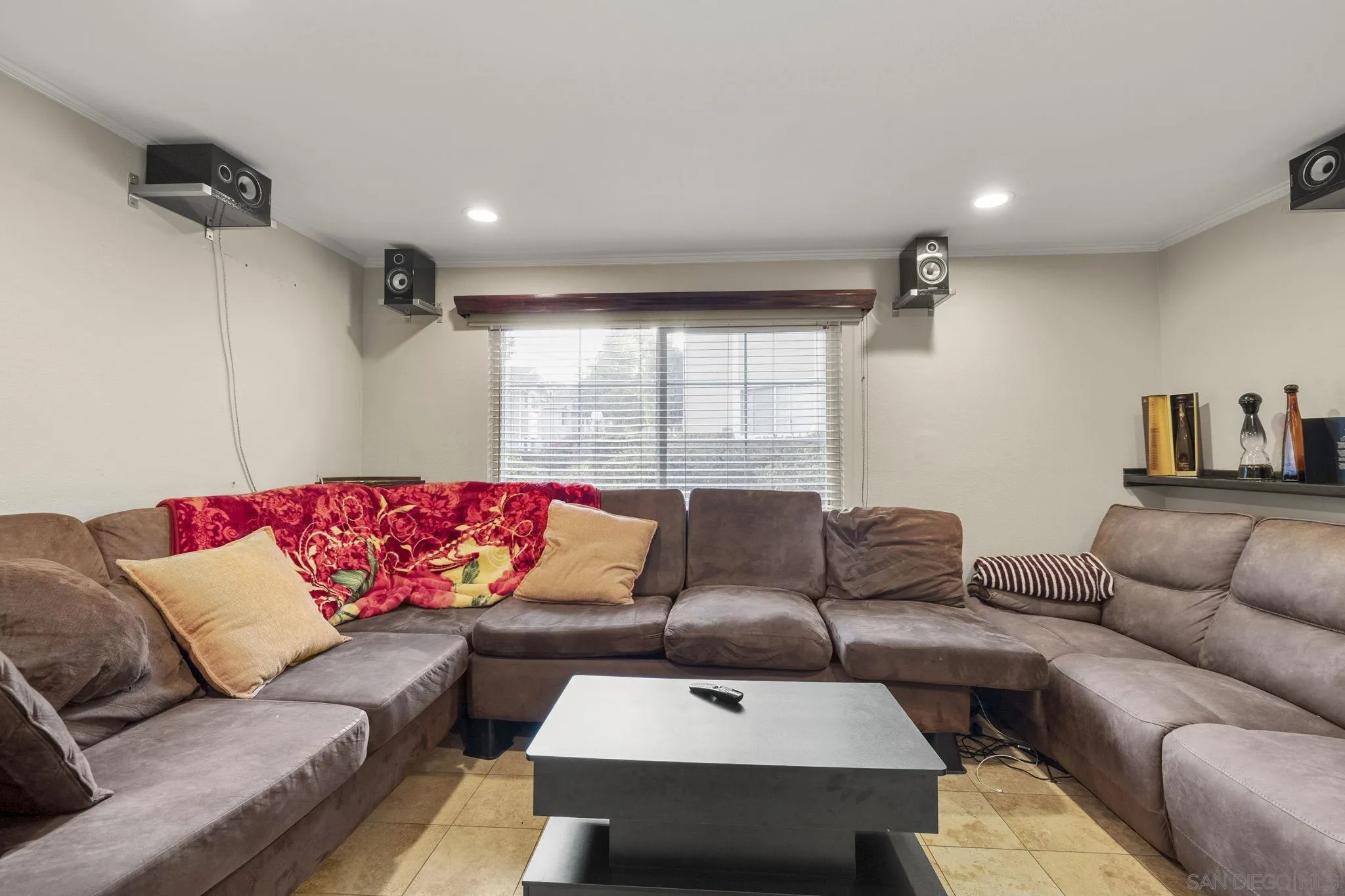 https://cdn.realtyfeed.com/cdn/127/250037662/a068623a6e94af636896d91ebd1e6875.webp