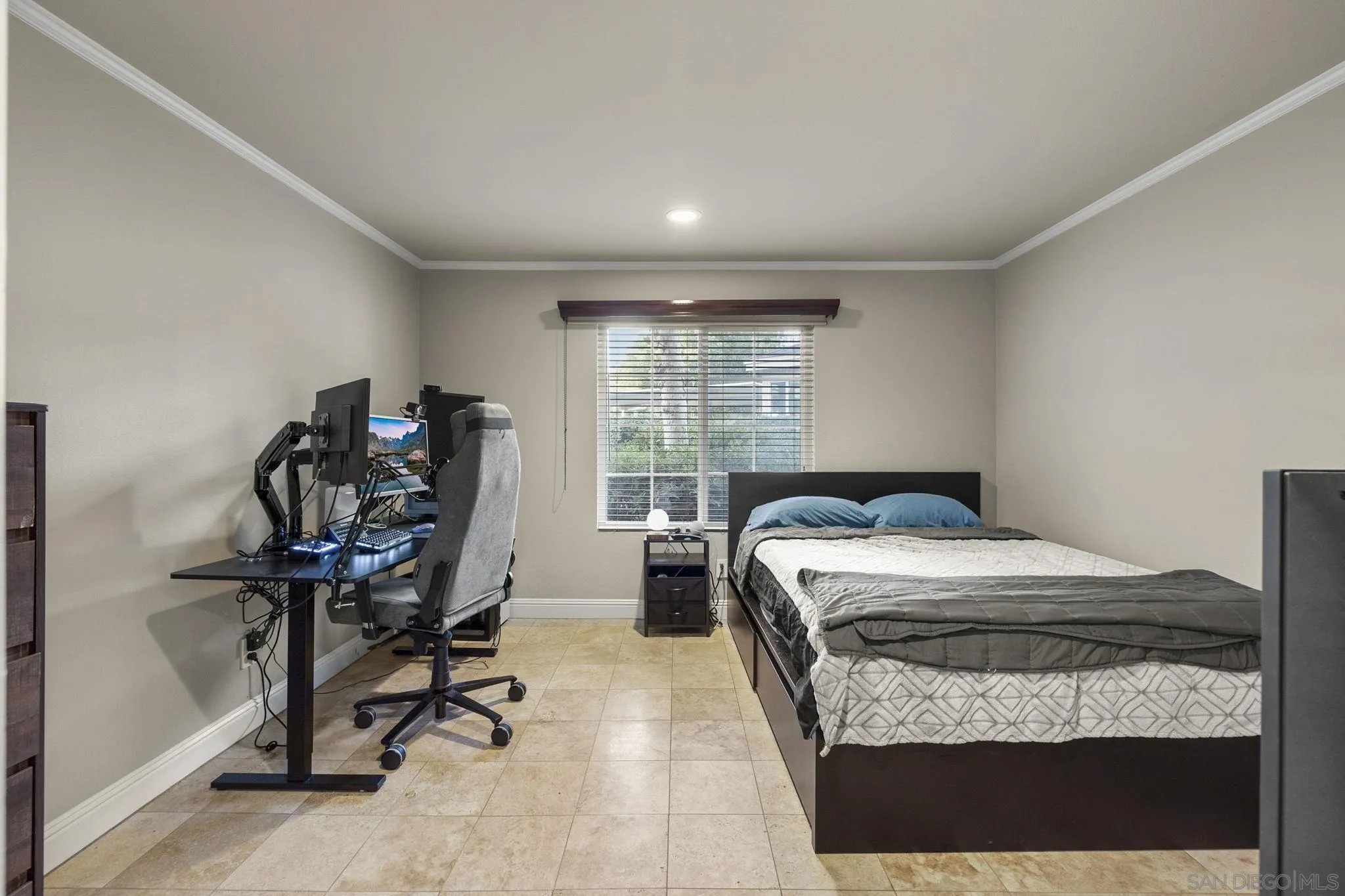 https://cdn.realtyfeed.com/cdn/127/250037662/c350de875db2e34b95c3f493c9f4ef03.webp