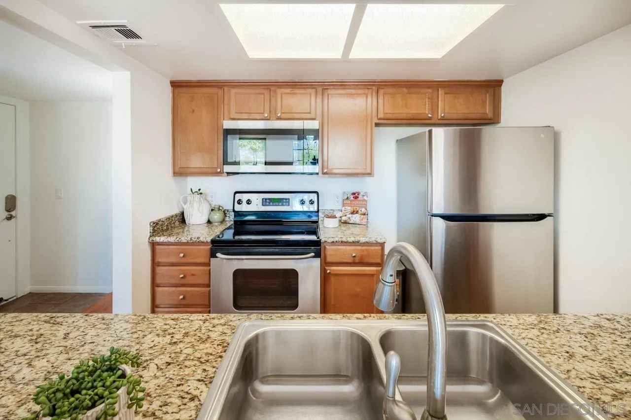 https://cdn.realtyfeed.com/cdn/127/250037664/7d73165296c7d1cb05008f60bb0988f4.webp