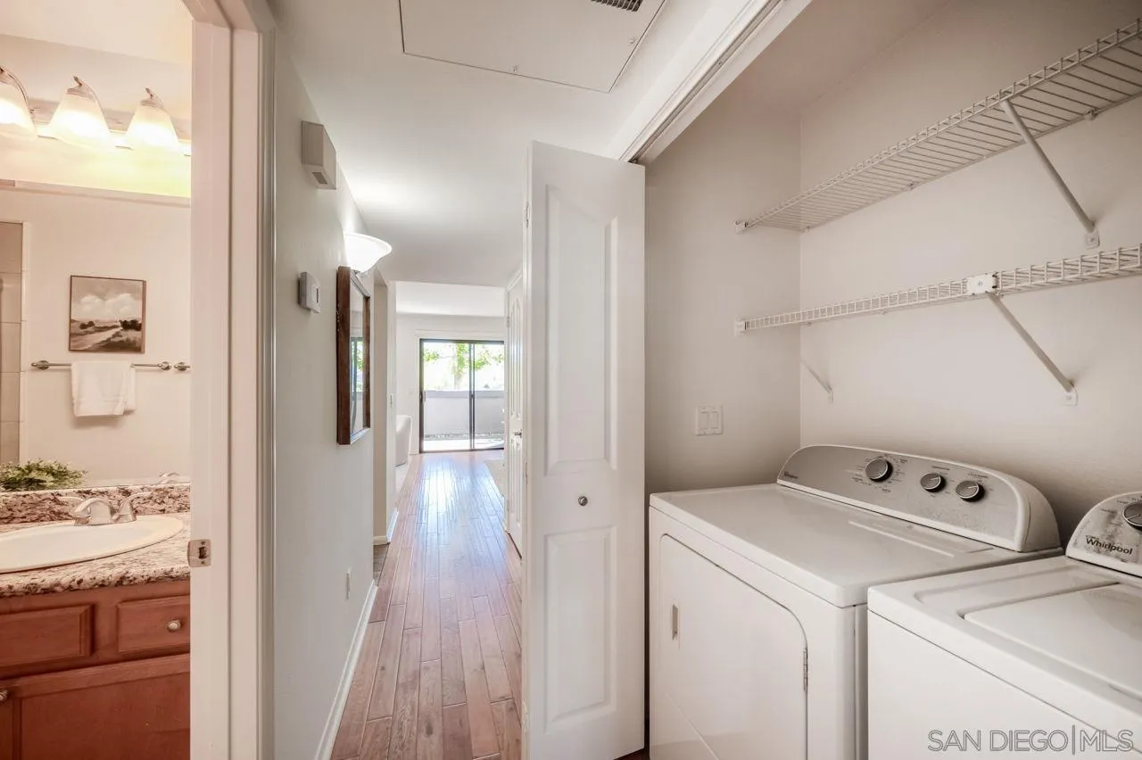 https://cdn.realtyfeed.com/cdn/127/250037664/cb27b773821fe5120e0129b9321eae57.webp