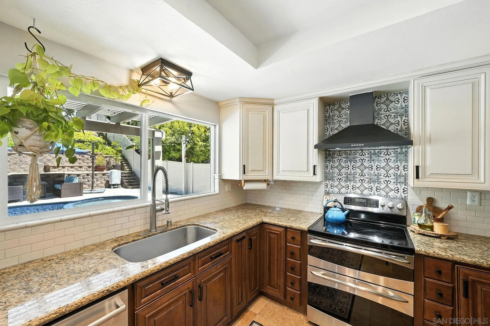 https://cdn.realtyfeed.com/cdn/127/250037665/22416de9cff9d3797ebebcf8fef8bc5e.webp