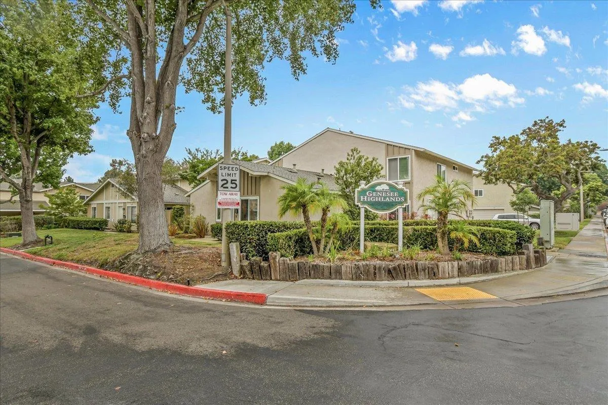 https://cdn.realtyfeed.com/cdn/127/250037667/fe3cd63e5348f0b96ddfe20e33648ba7.webp