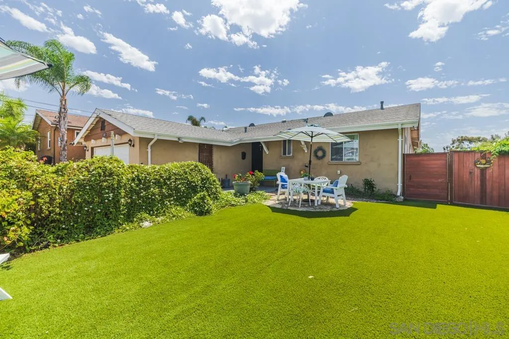 https://cdn.realtyfeed.com/cdn/127/250037675/aae32f91dc89d6624d0b59171e9f6f50.webp