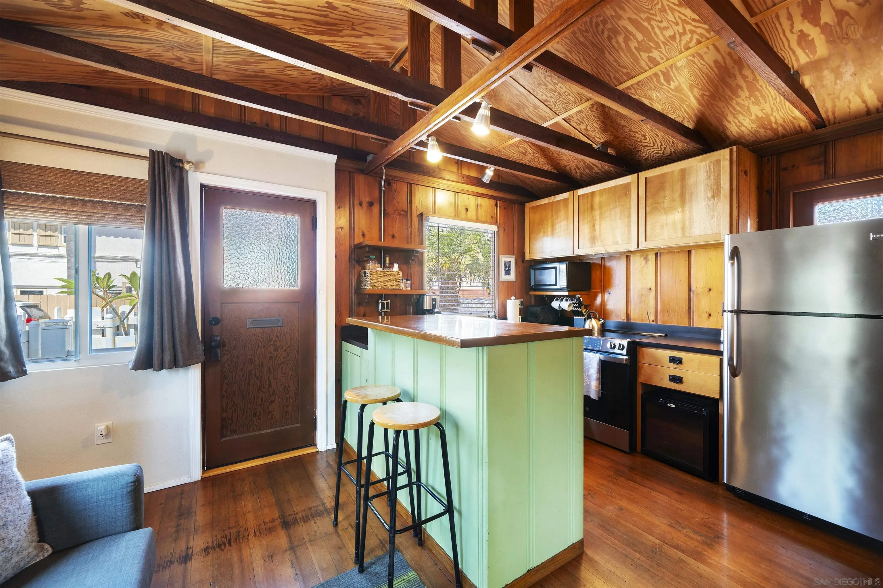 https://cdn.realtyfeed.com/cdn/127/250037676/7393081e84dc8871afe2659c6679a5bc.webp