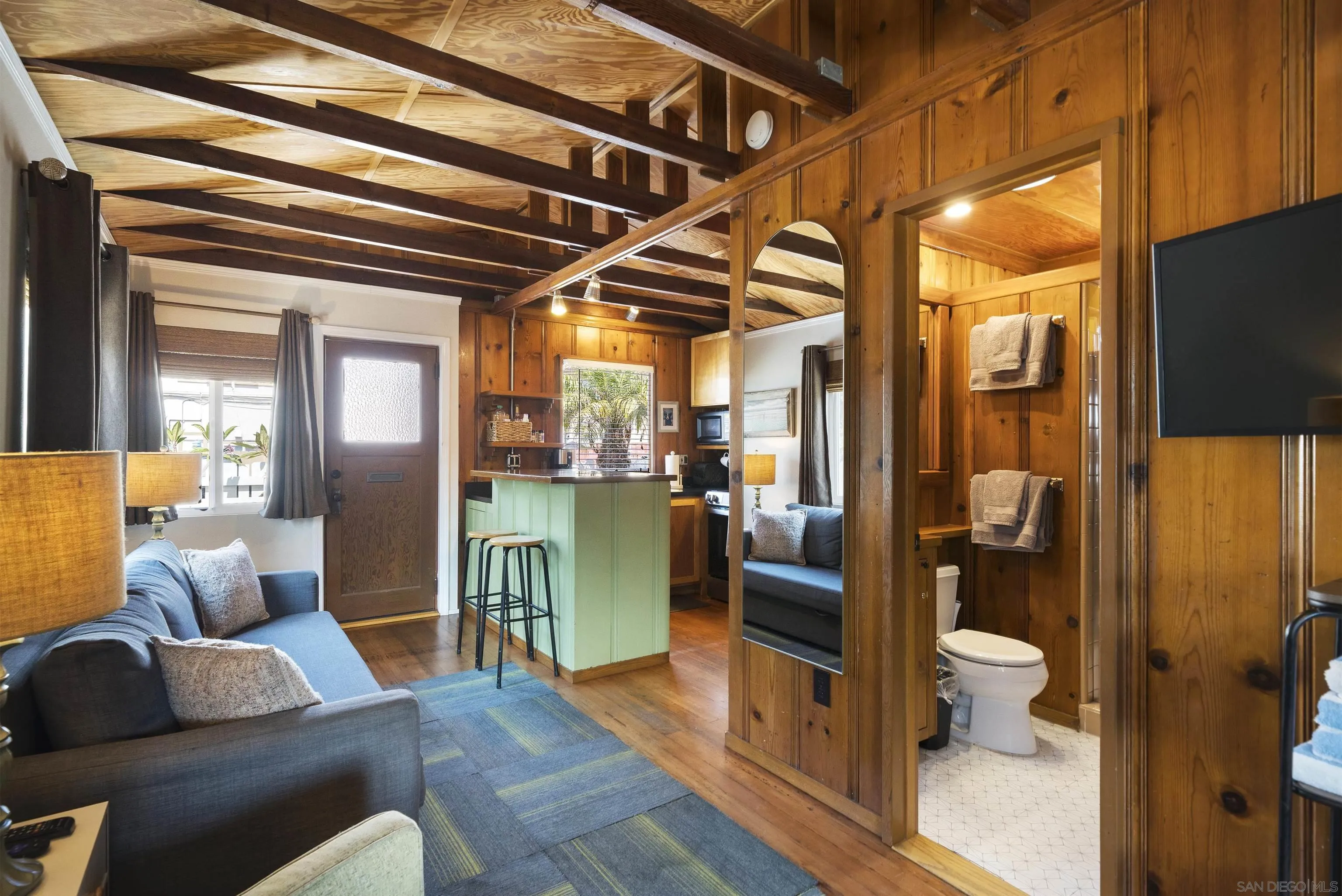 https://cdn.realtyfeed.com/cdn/127/250037676/fb380430223680ea5d6e5bb3f4c35164.webp