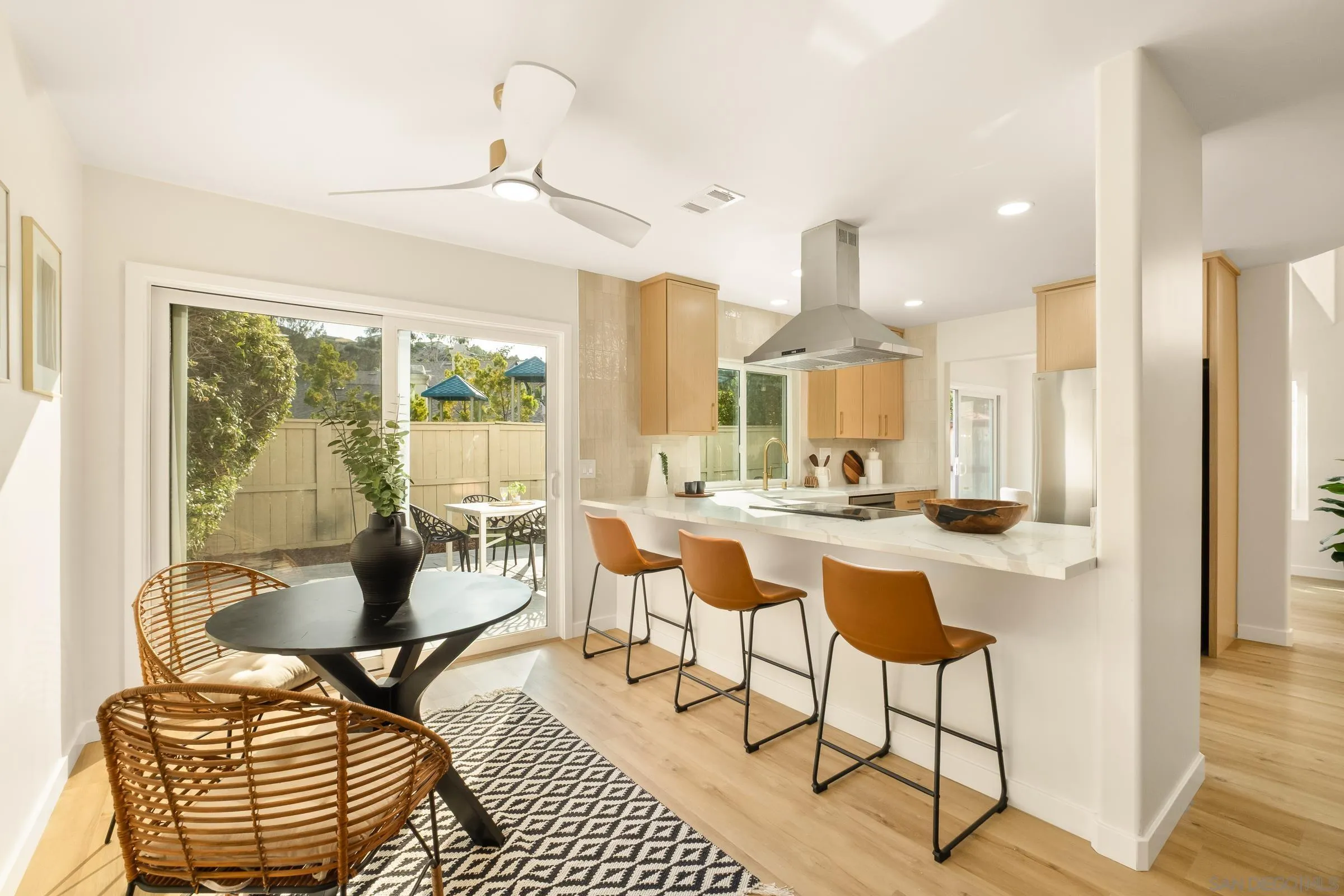 https://cdn.realtyfeed.com/cdn/127/250037678/268be16886222671a52bacd3db3bcdf6.webp