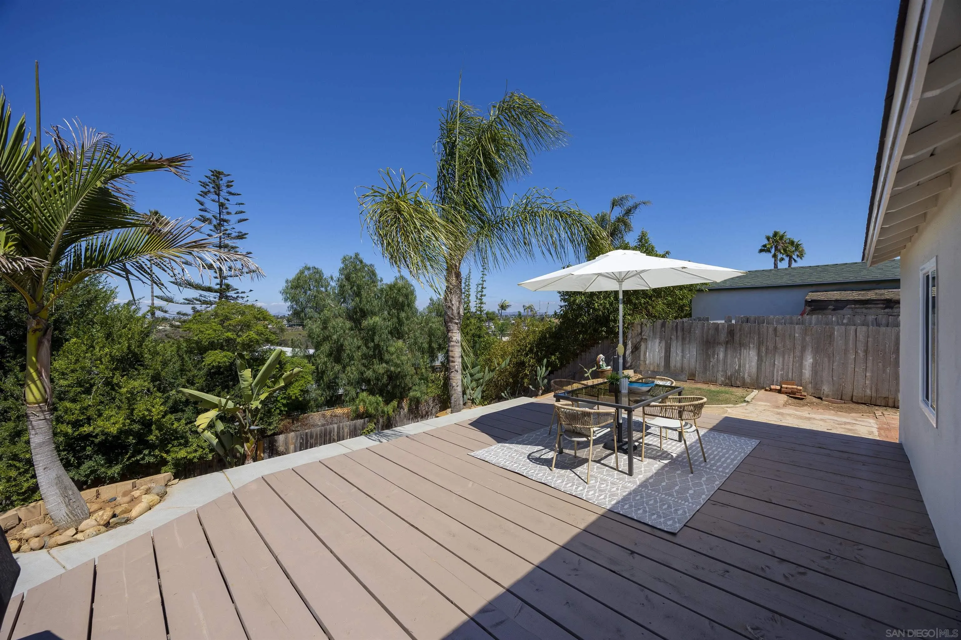 https://cdn.realtyfeed.com/cdn/127/250037681/238da3c363f1175ab11cba9b66f8eab9.webp