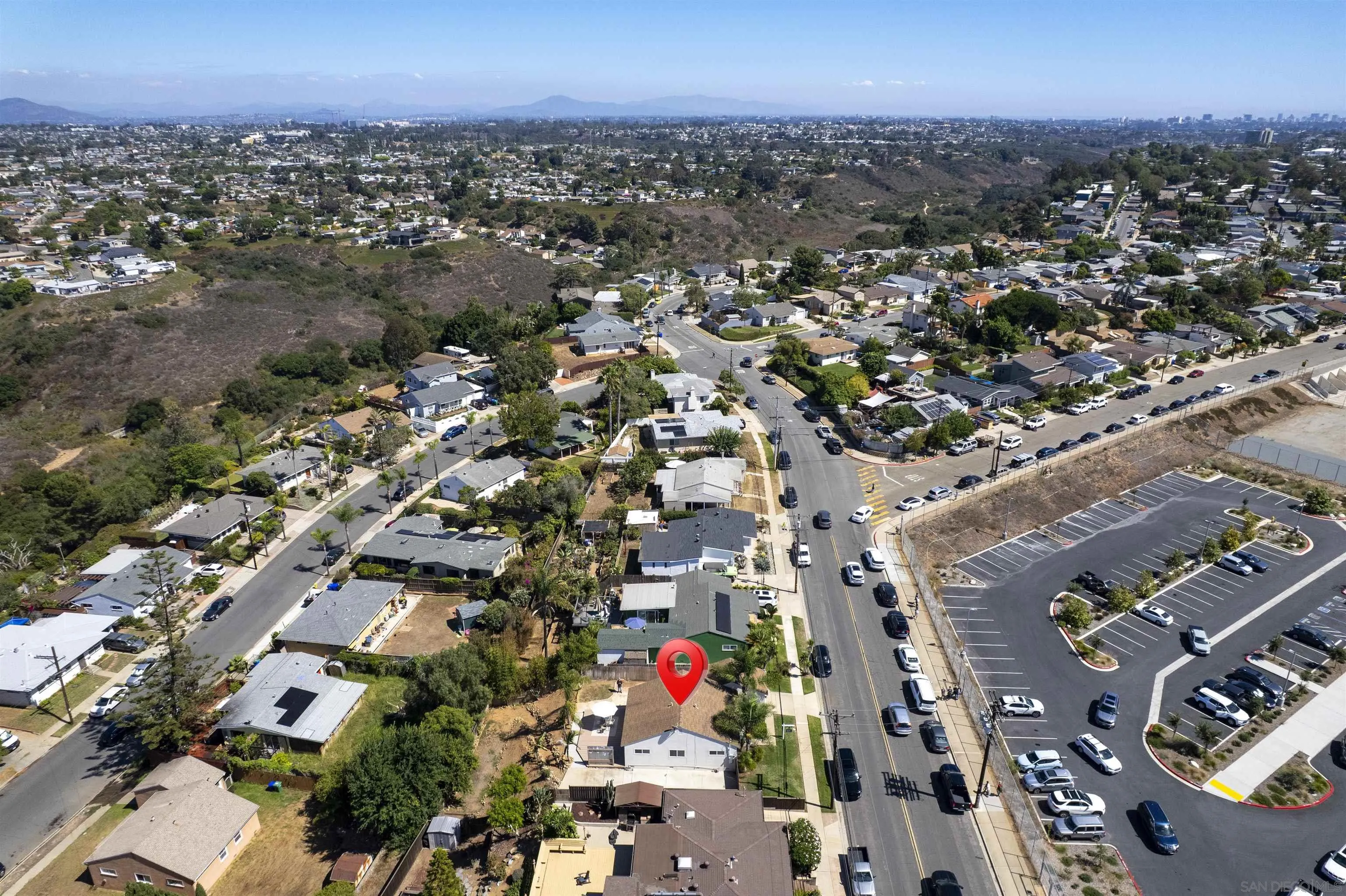 https://cdn.realtyfeed.com/cdn/127/250037681/66d7bc886f2a558f9edd682e09eb011e.webp