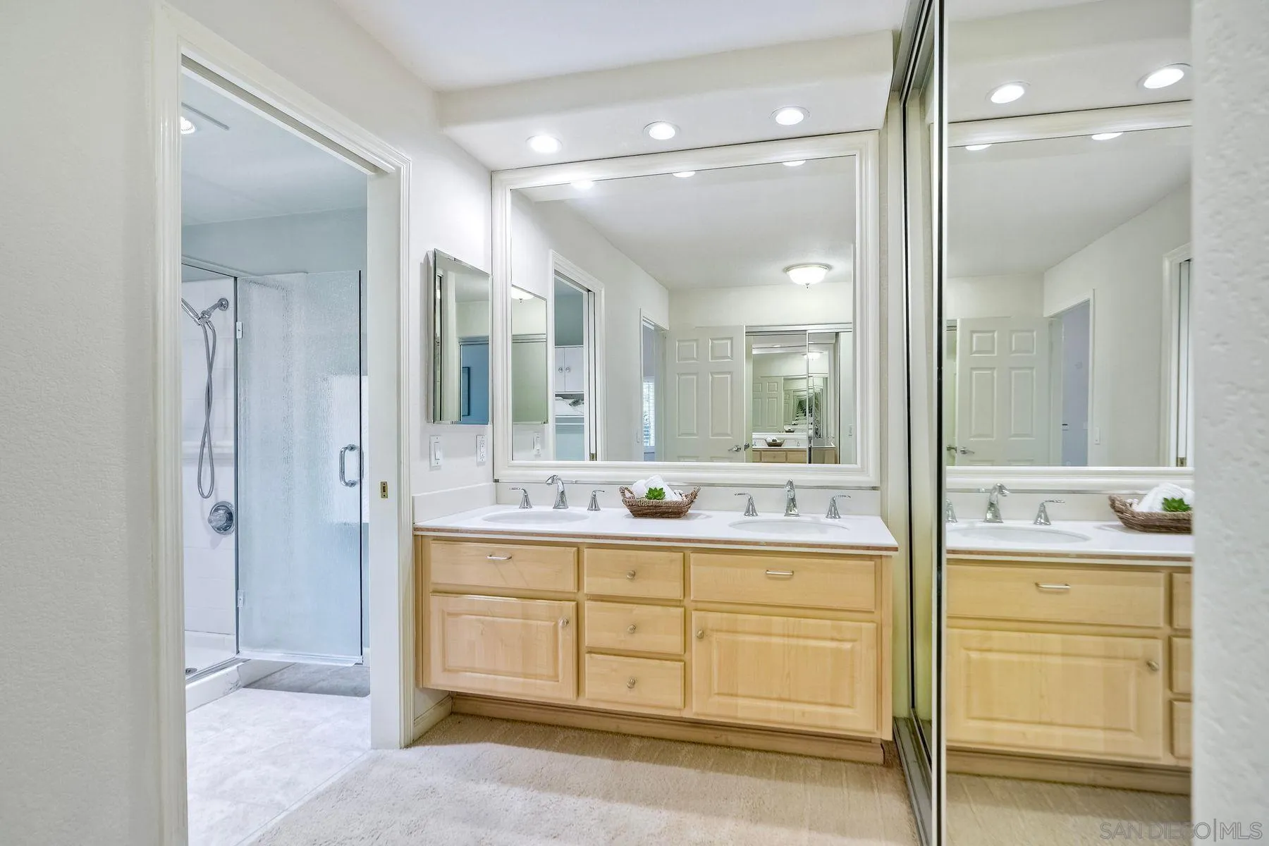 Photo #14: 250037684 Listing: Photo #14