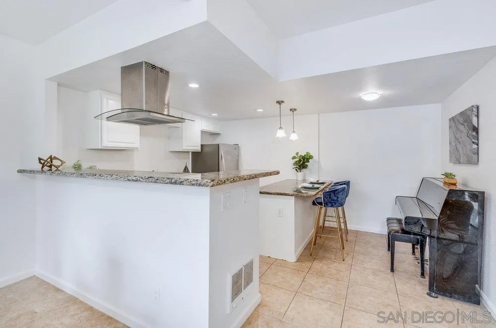 Photo #10: 250037685 Listing: Photo #10