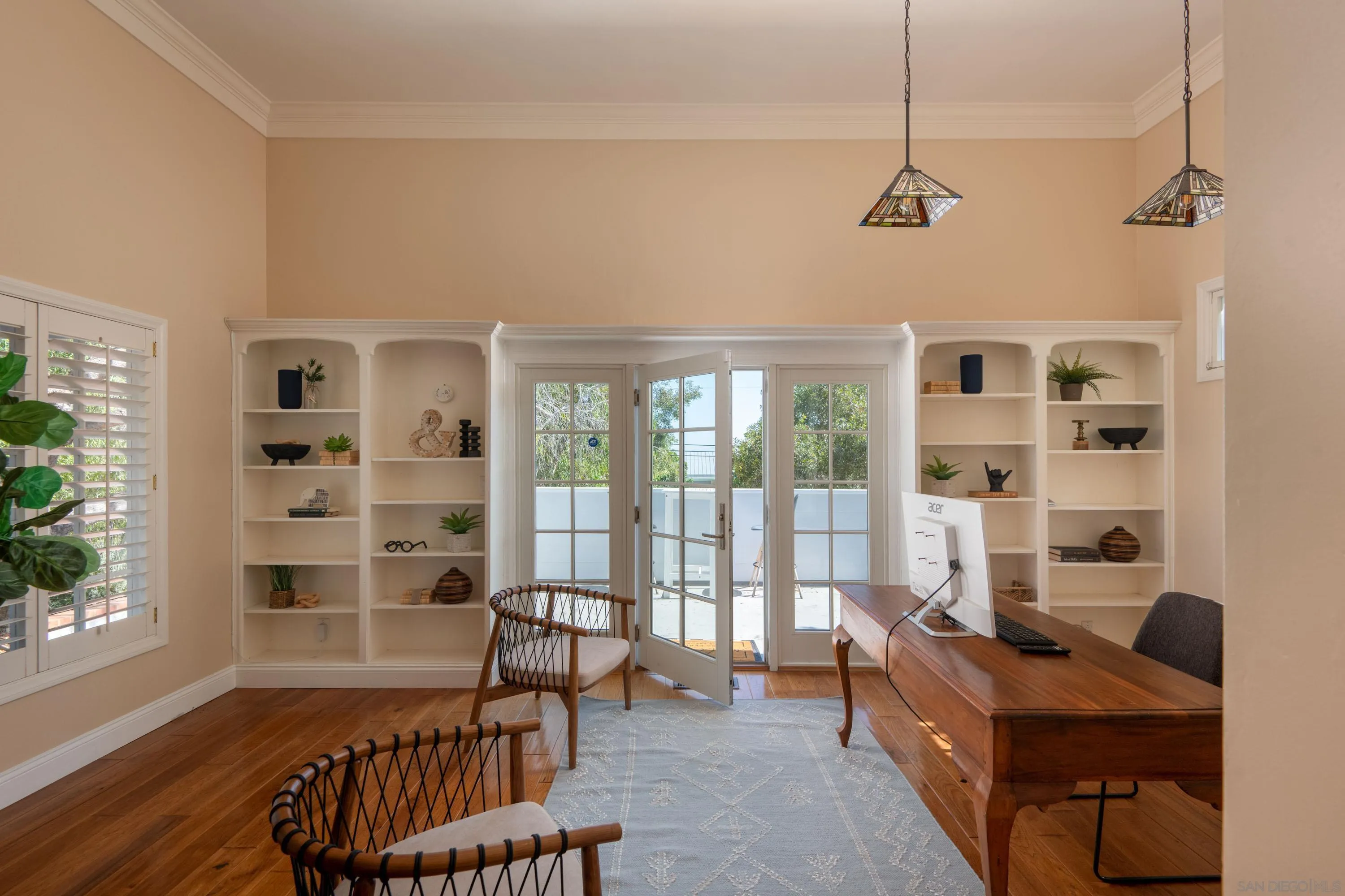 https://cdn.realtyfeed.com/cdn/127/250037686/010d43fa8adf2d9094a9f6889d053d3f.webp