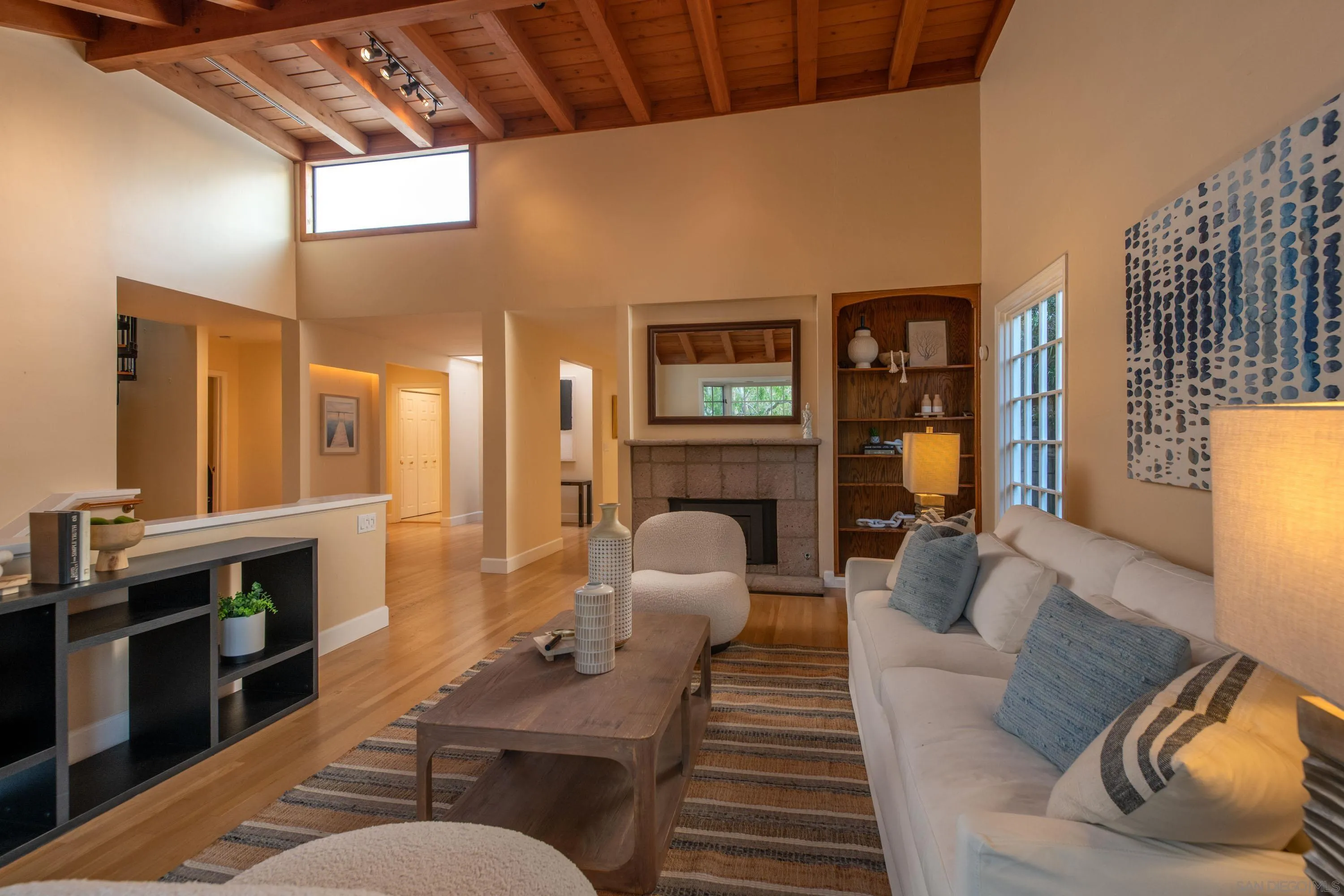 https://cdn.realtyfeed.com/cdn/127/250037686/4f1445d6b56ef7eb172904b6fdd4ea96.webp