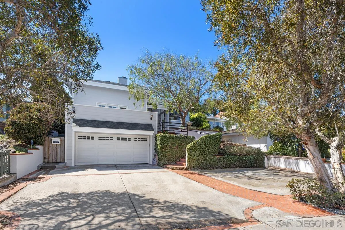 https://cdn.realtyfeed.com/cdn/127/250037686/e2ff6f6dd48339249a07a6ffce595bf9.webp