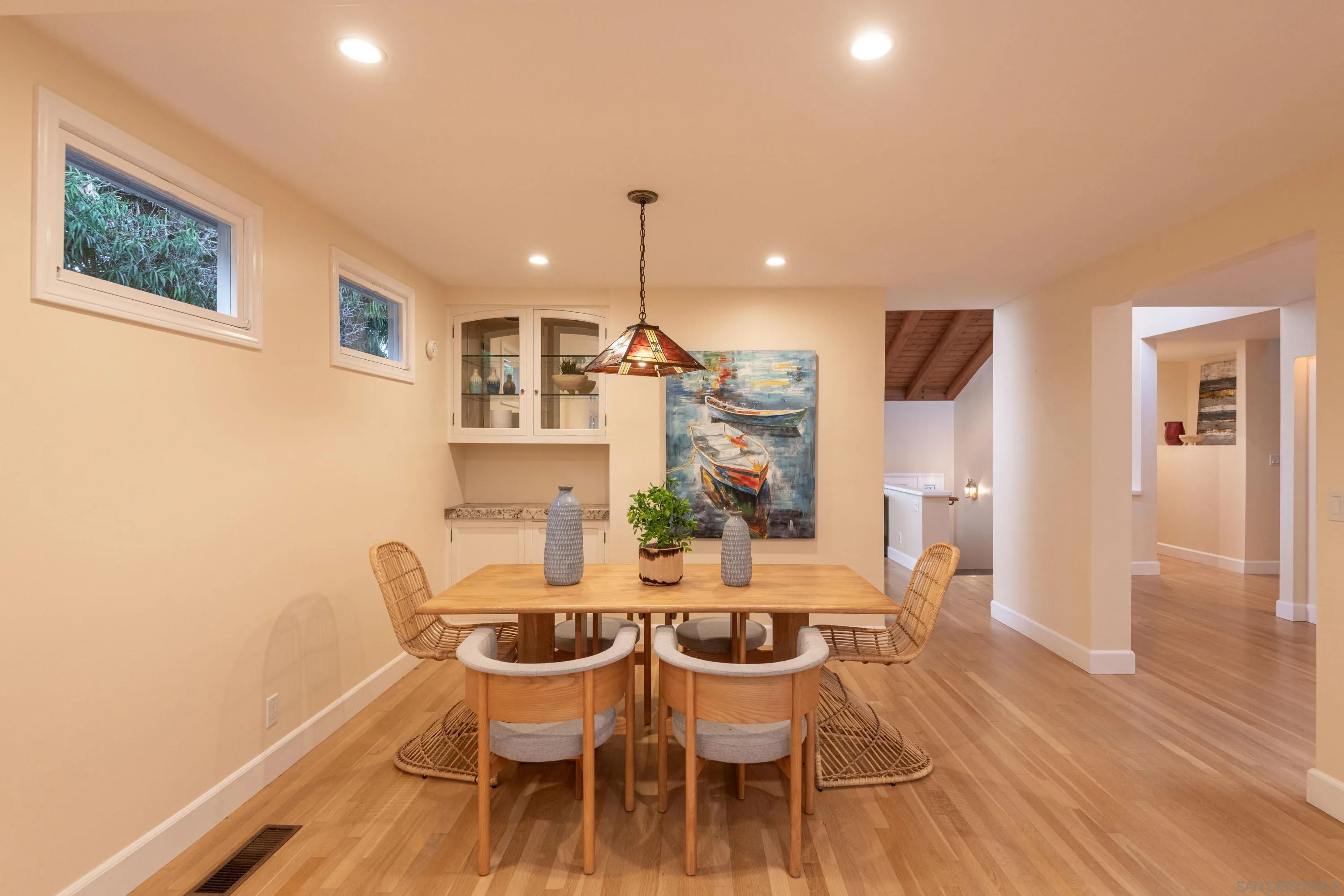 https://cdn.realtyfeed.com/cdn/127/250037686/ee46ebddb9fa64d61953d4241cb04d65.webp