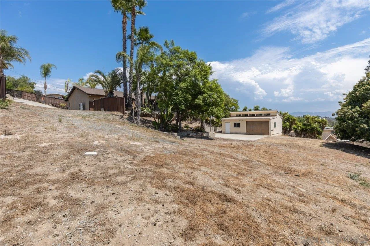 https://cdn.realtyfeed.com/cdn/127/250037691/624fe2998c327c9f8fecd2249015b7be.webp