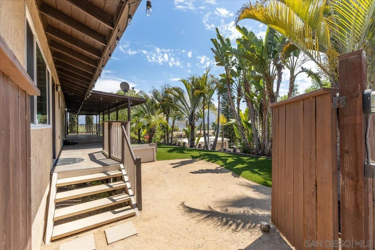 https://cdn.realtyfeed.com/cdn/127/250037691/82d26ac420c1293a0faa5c865482f5b1.webp
