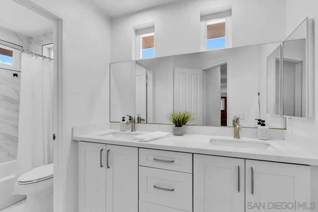 https://cdn.realtyfeed.com/cdn/127/250037694/0043455363212fed7ad409731b4c0ed7.webp