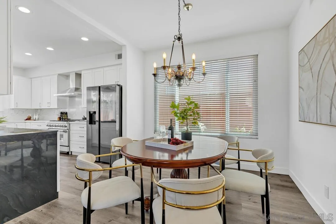 https://cdn.realtyfeed.com/cdn/127/250037694/176ce20d0ba9817e7a66089bb7ddeb0c.webp
