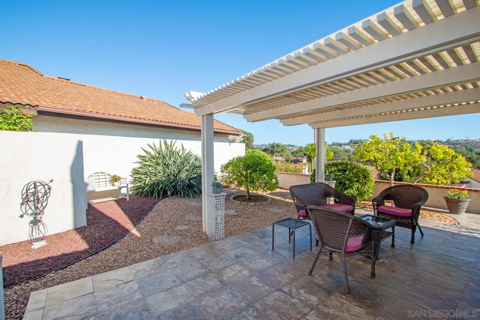 https://cdn.realtyfeed.com/cdn/127/250037695/0057a8f9334a6a00165f8da023df5f2e.webp