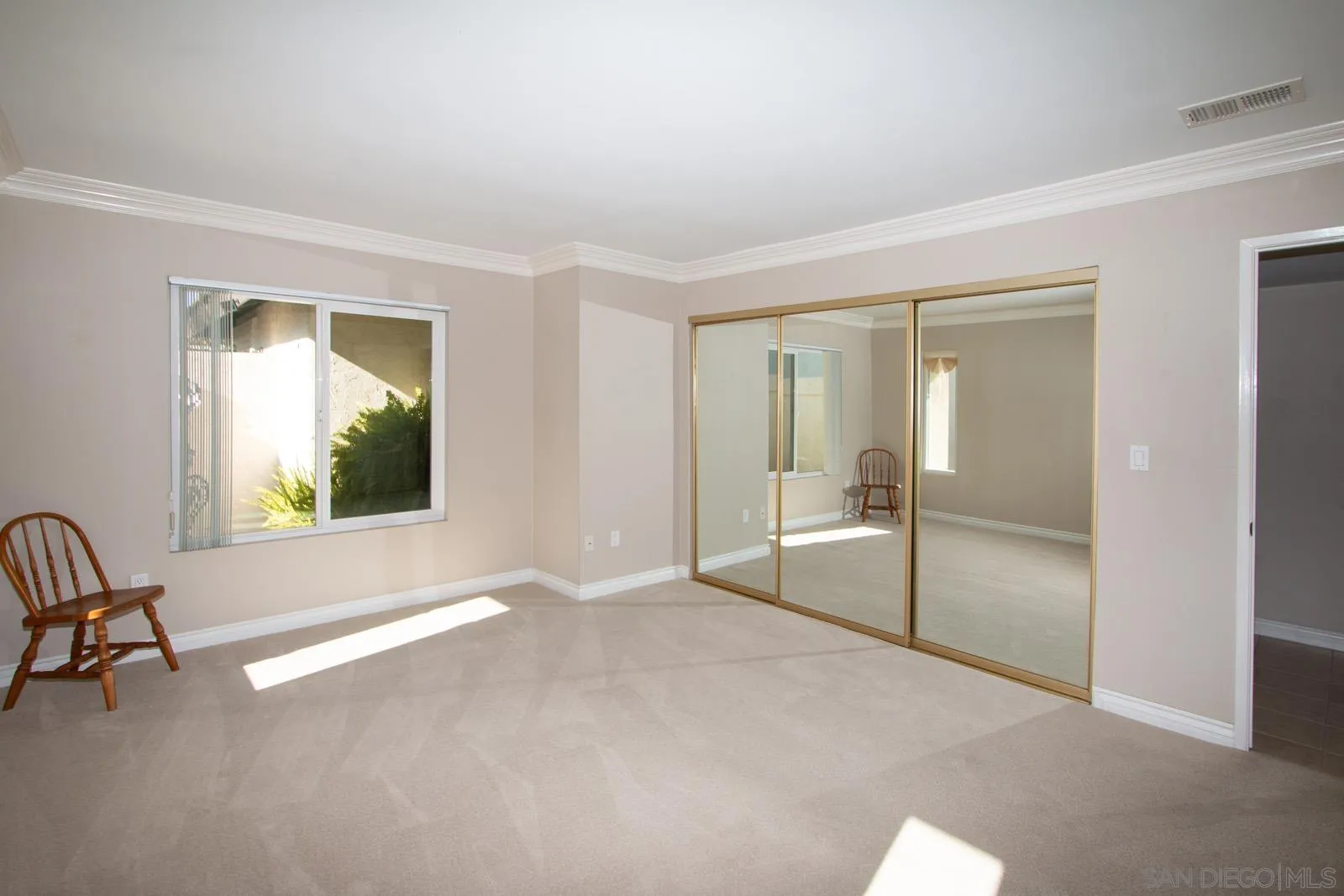 https://cdn.realtyfeed.com/cdn/127/250037695/845b990864bcd88733332d147af61205.webp