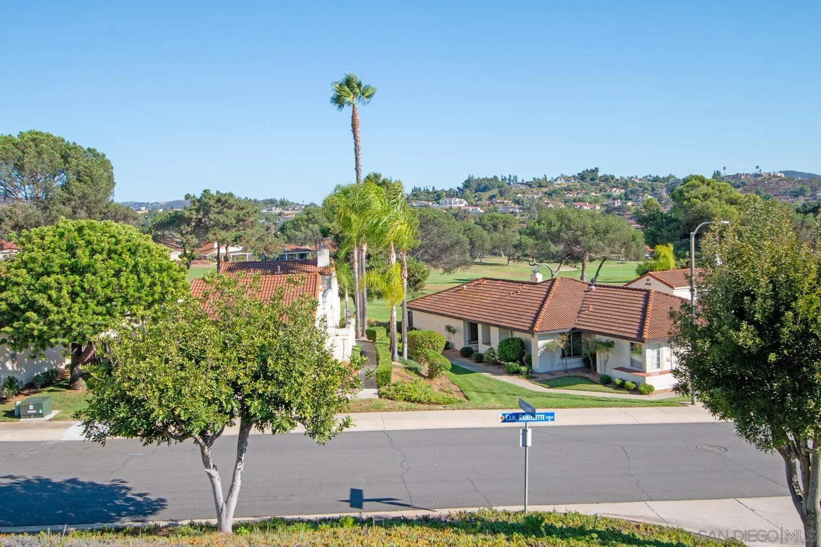 https://cdn.realtyfeed.com/cdn/127/250037695/b88699d557f02fd1a14270e9b3664be4.webp