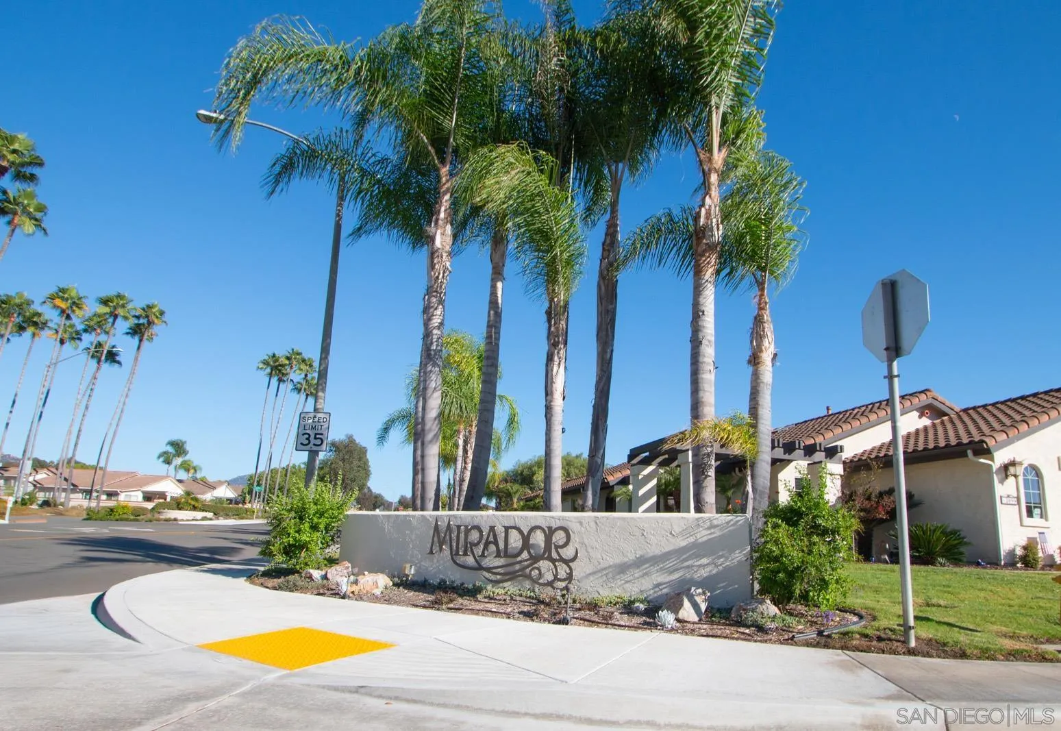 https://cdn.realtyfeed.com/cdn/127/250037695/c7f095302a22c336226b247921170d48.webp