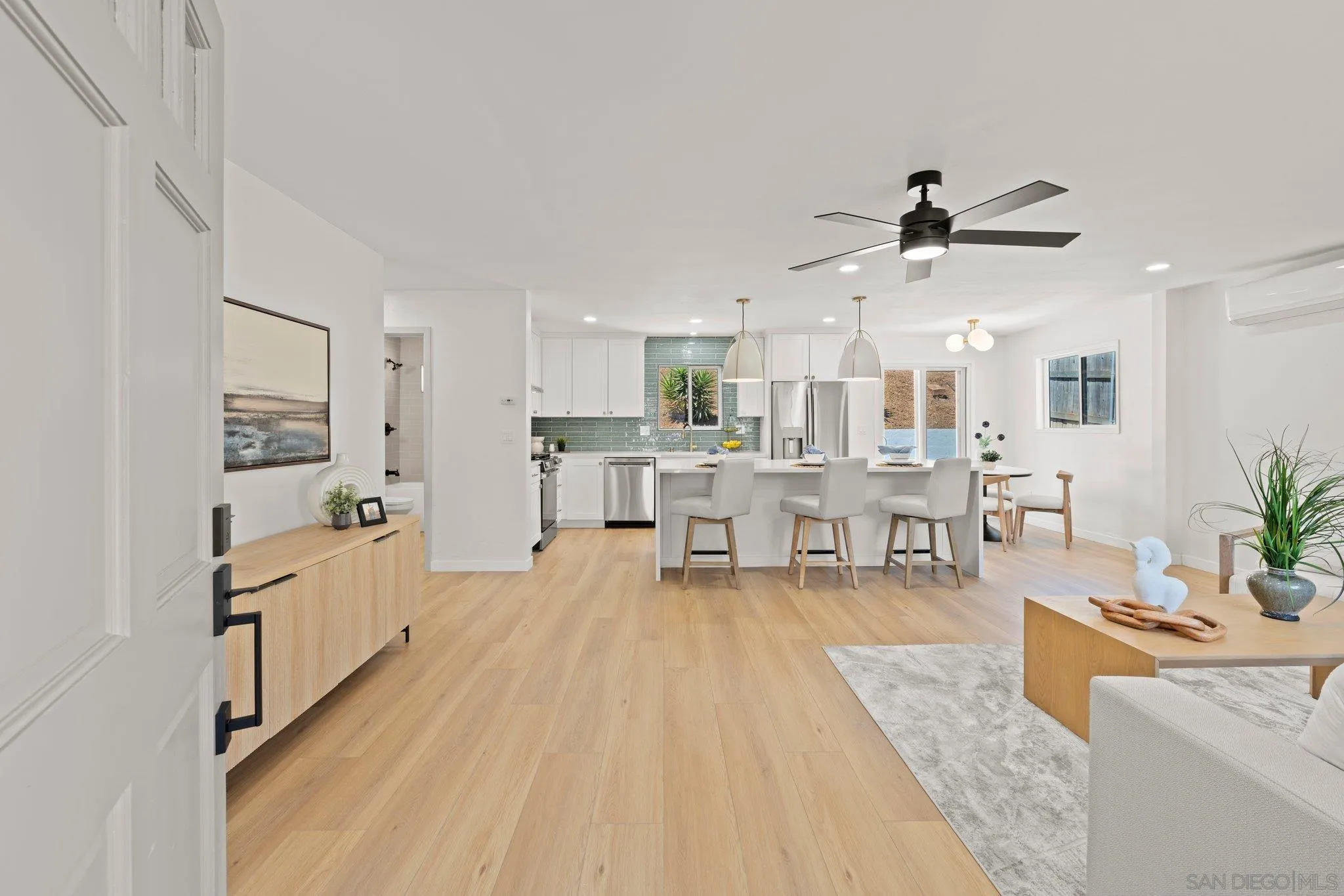 9117 Heatherdale St, Santee, CA 92071 Sold Property