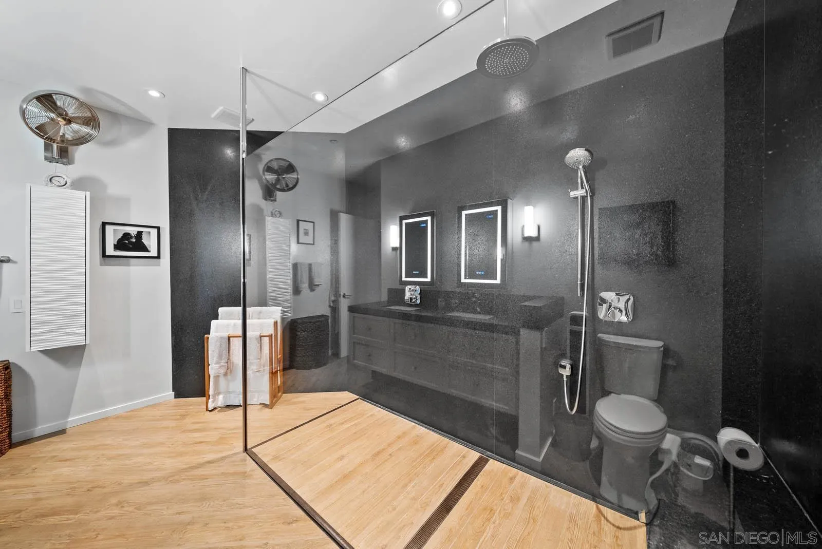 Photo #3: 250037700 Listing 