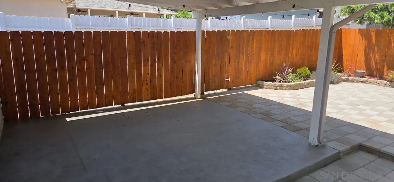 https://cdn.realtyfeed.com/cdn/127/250037708/7a05907181dc820210e93a36526e5c95.webp