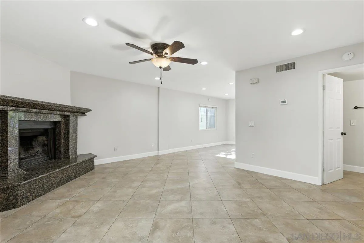 https://cdn.realtyfeed.com/cdn/127/250037710/b59777730ffe353121712ed9d465d2b0.webp