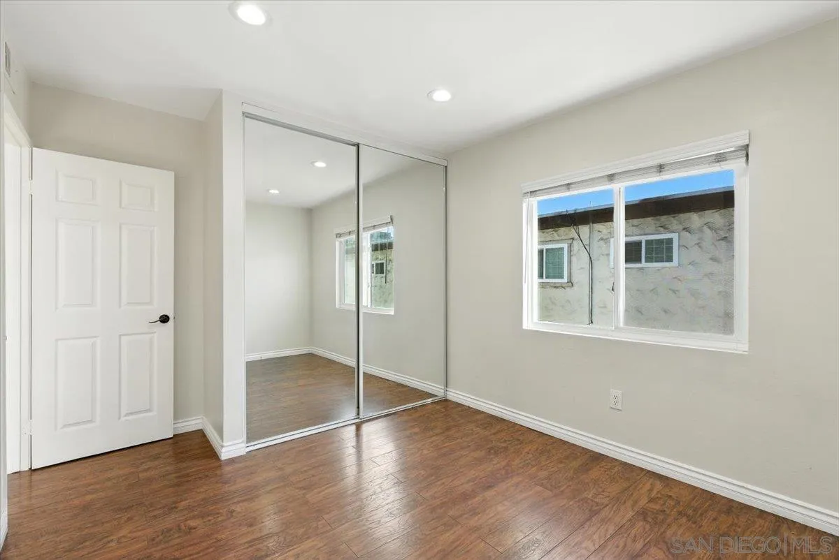 https://cdn.realtyfeed.com/cdn/127/250037710/e55408a50b3a4b10a5eda385a43d29e1.webp