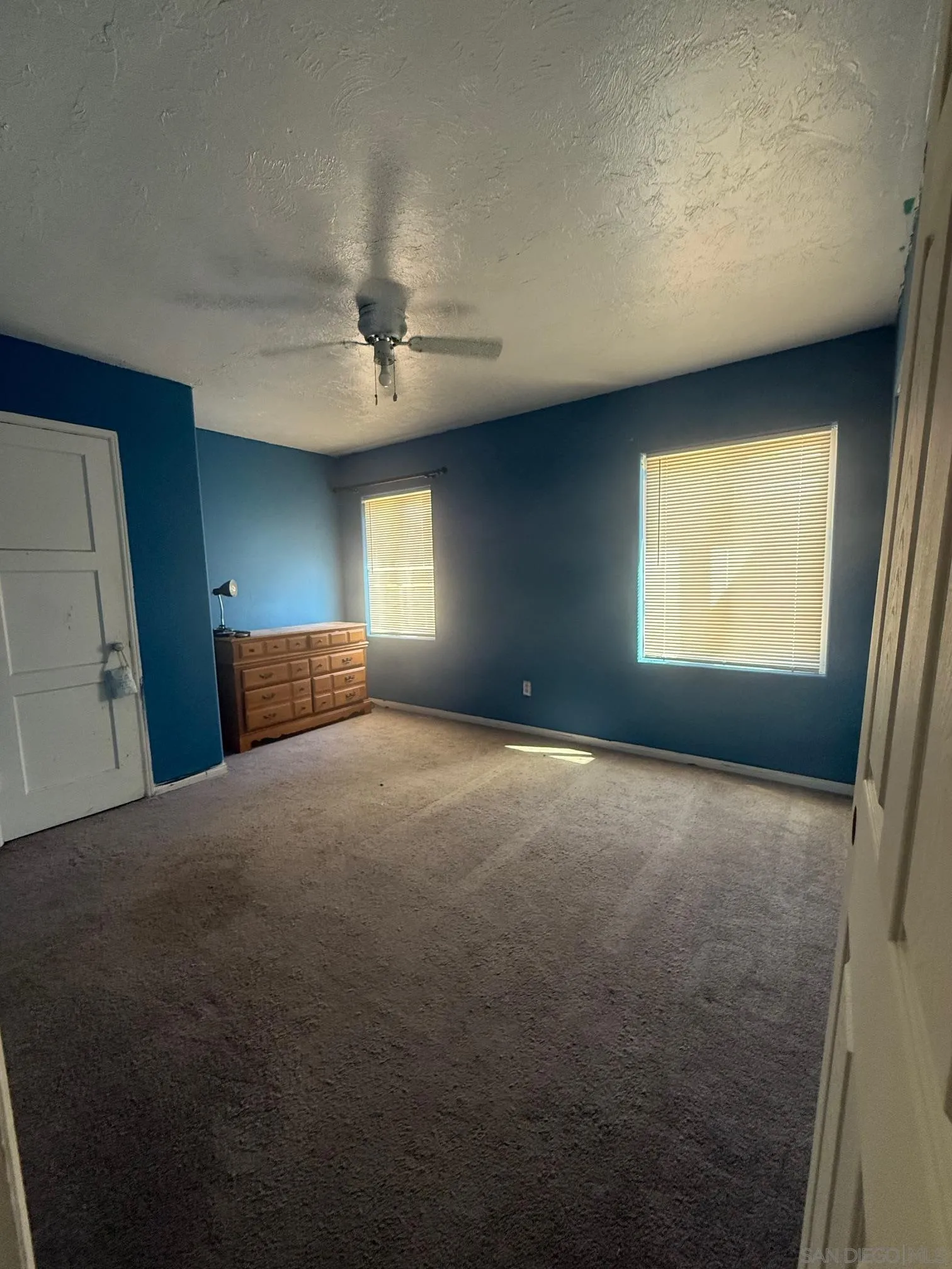 https://cdn.realtyfeed.com/cdn/127/250037712/c1e9fb38af10fb8d9c4d5feb58dfdc31.webp