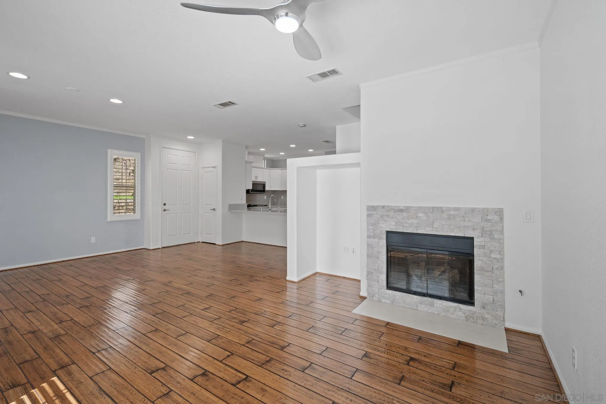 Photo #7: 250037713 Listing: Photo #7
