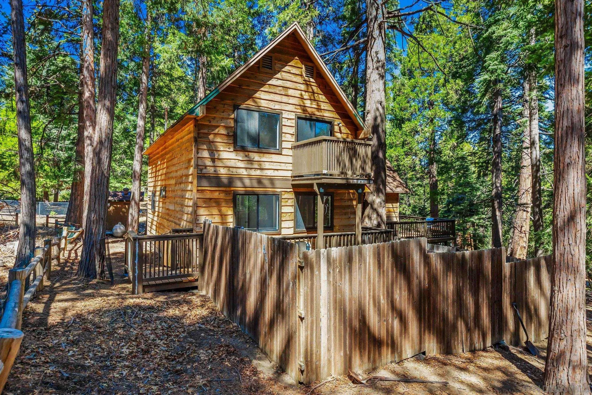 https://cdn.realtyfeed.com/cdn/127/250037714/6b9cd1bbf3a2f014d670db2ebe844b12.webp