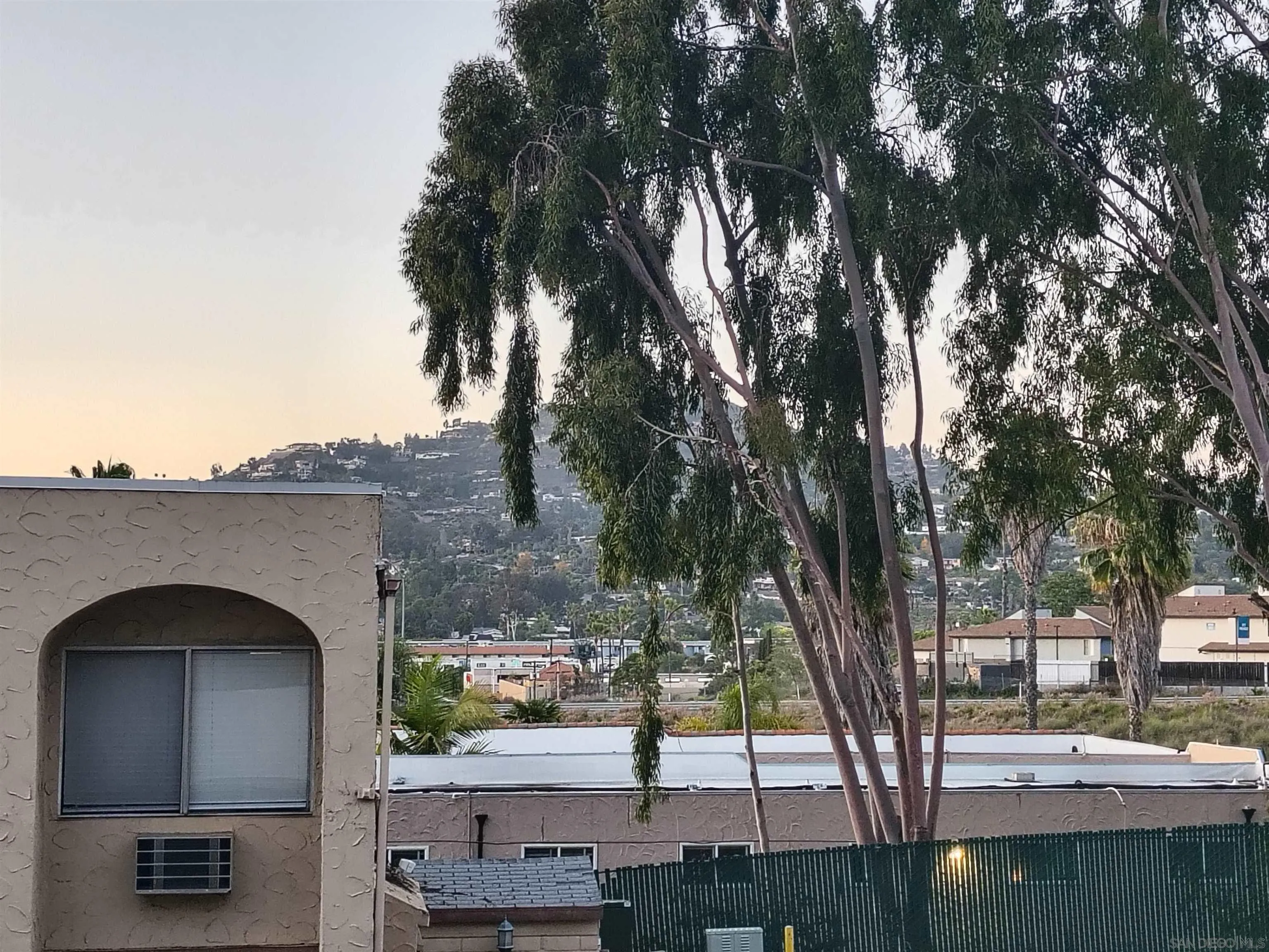 https://cdn.realtyfeed.com/cdn/127/250037715/a85bf8a6308738a901763febed852f31.webp