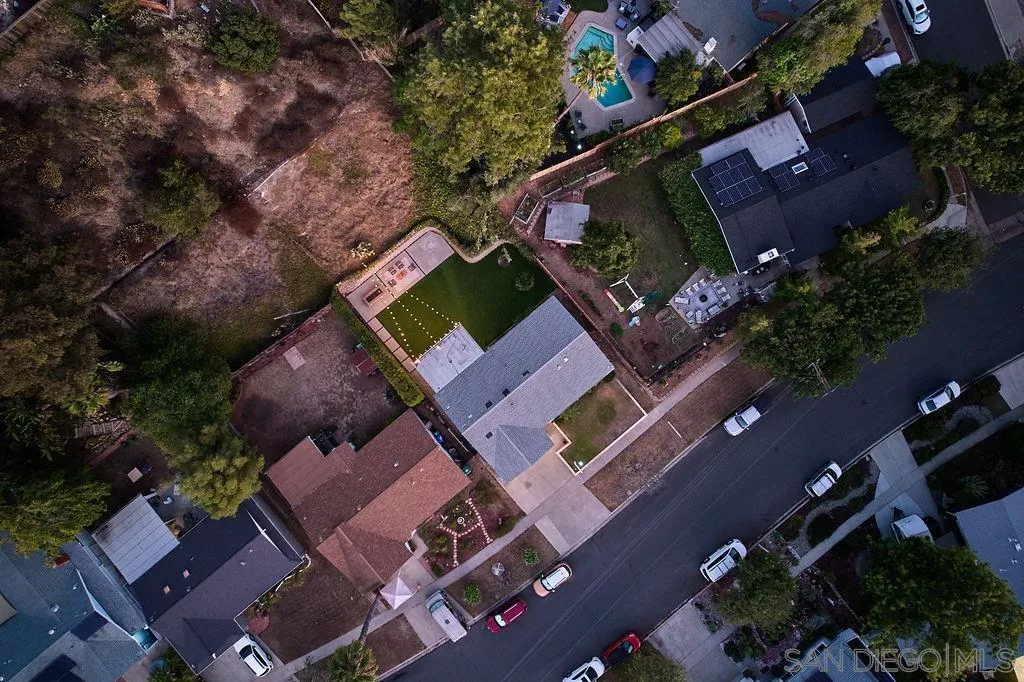 https://cdn.realtyfeed.com/cdn/127/250037719/61711a692d6270194c4c8f6bdd880c2b.webp