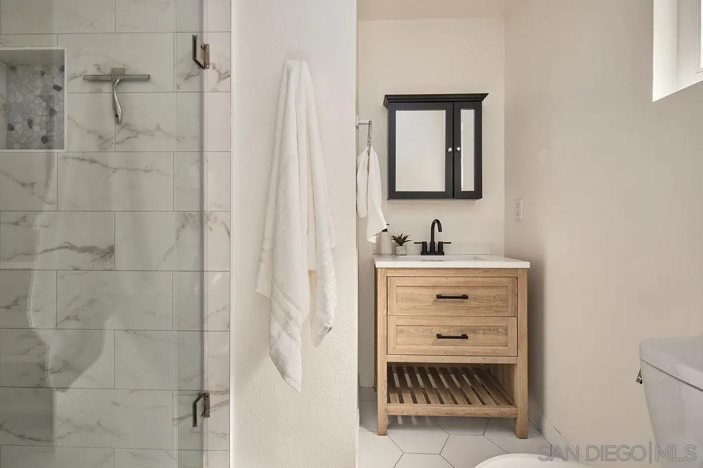 https://cdn.realtyfeed.com/cdn/127/250037719/e2a5711e0b504160f6d3a69948d7f45d.webp